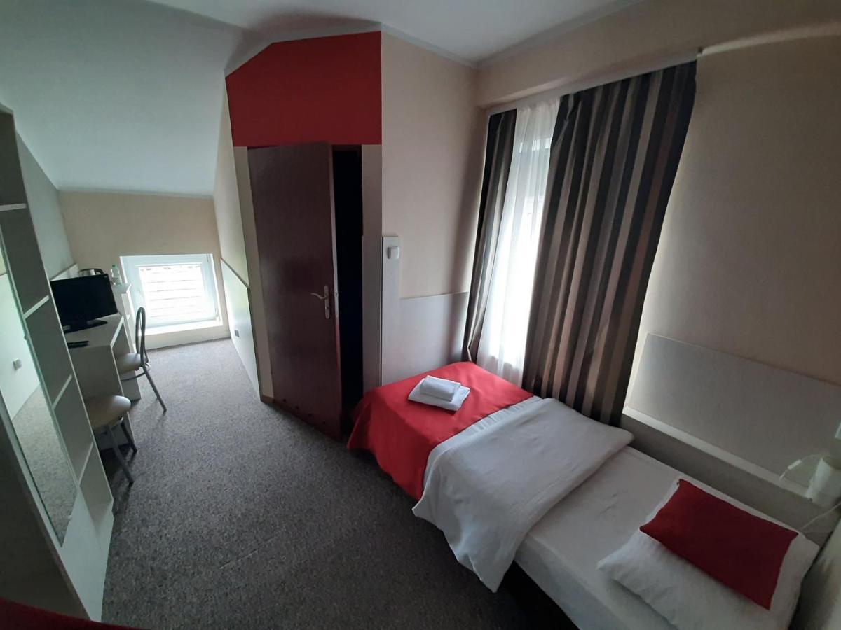 Hostel Przystanek Stary Toruń מראה חיצוני תמונה