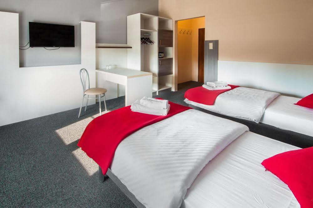 Hostel Przystanek Stary Toruń מראה חיצוני תמונה